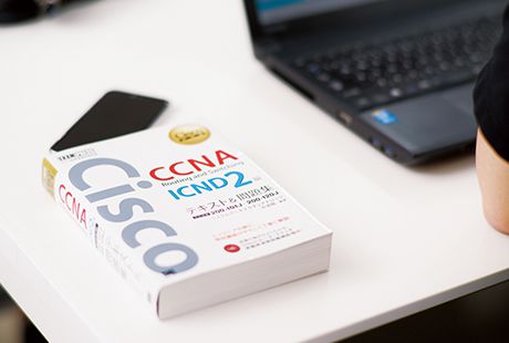 学科の特長 POINT2 高度な知識、技術力の証明となる資格を取得 国家試験+世界共通の資格