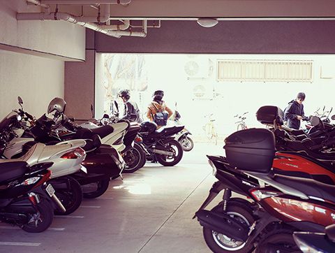 バイク駐輪場